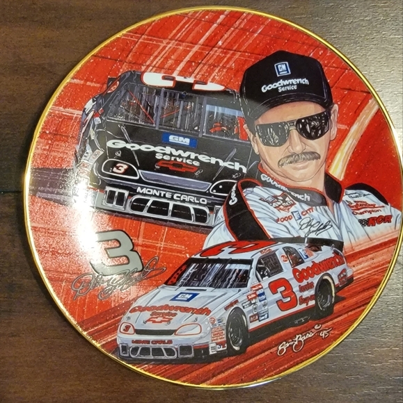 Dale Earnhardt Limited Edition Numbered Collectors Plate and COA - Picture 2 of 4